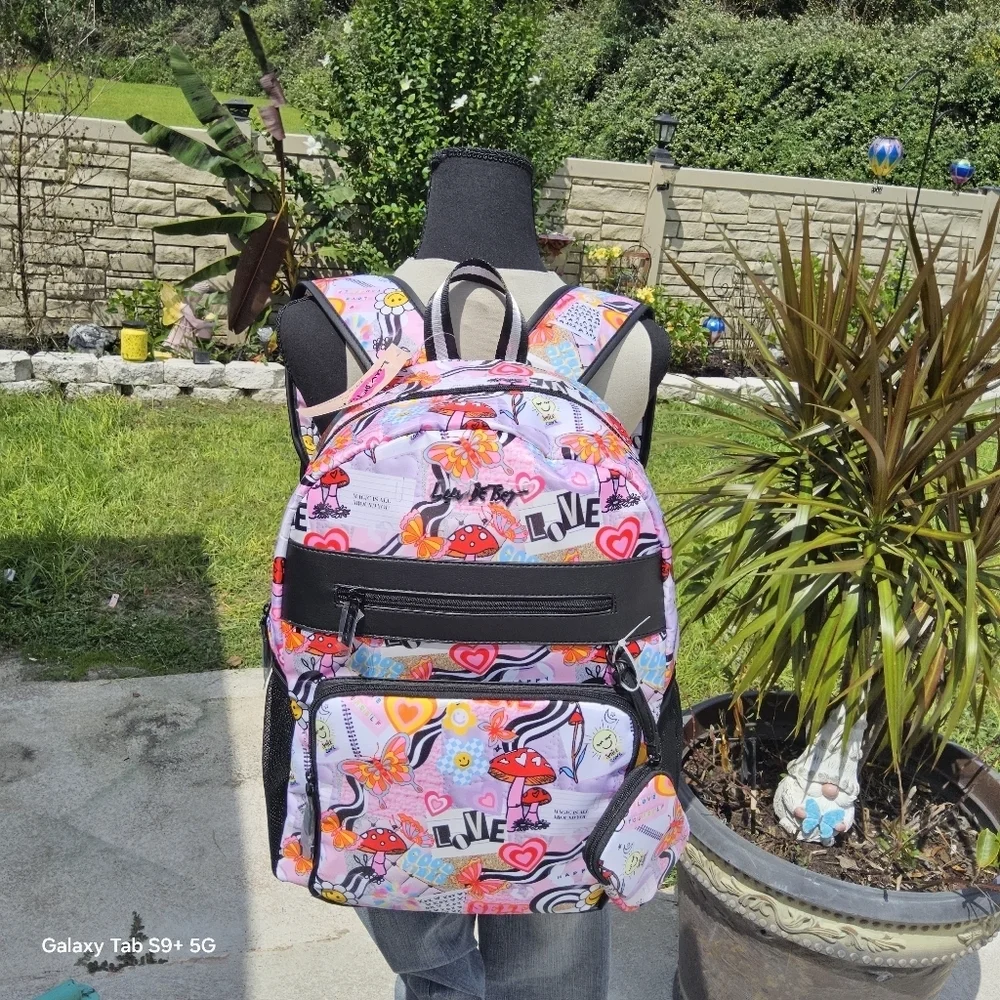 BETSEY JOHNSON OVERSIZE LUV BETSEY BACKPACK w/POUCH